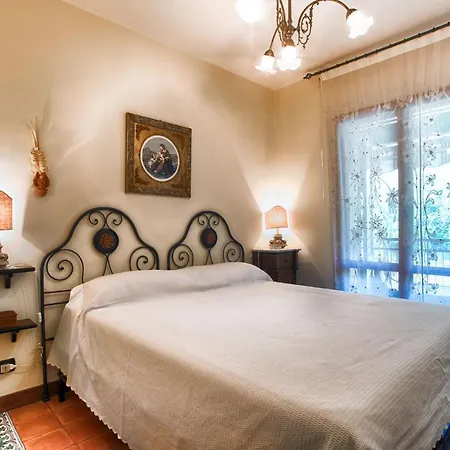 Deluxe Blue Holiday Taormina Sea Front Apartment *