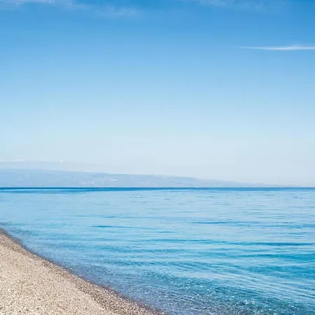 Deluxe Blue Holiday Taormina Sea Front
