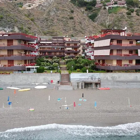 Apartment Deluxe Blue Holiday Taormina Sea Front *