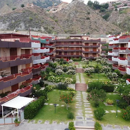Deluxe Blue Holiday Taormina Sea Front Apartment *